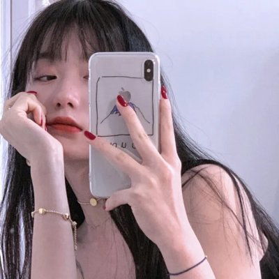 穿风信子蓝的少女